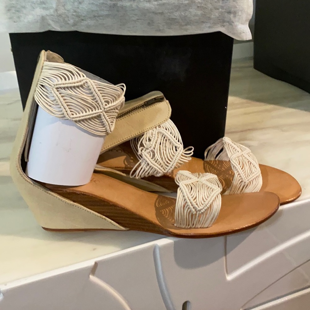 Cocobelle Wedge